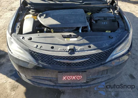 2015 Chrysler 200 S z USA, uszkodzony, nr VIN 1C3CCCBG5FN711046